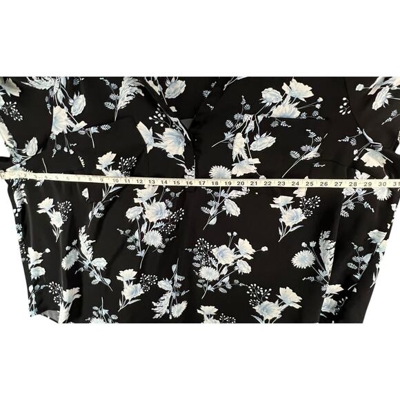Torrid Harper Studio Blouse 5X Black Floral Crepe De Chine Flutter Career Casual - Picture 4 of 13